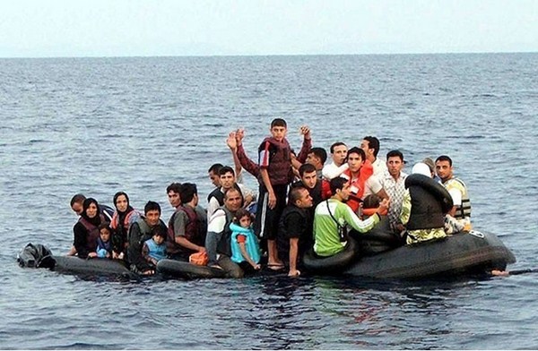إنقاذ 5000 مهاجر من الغرق خلال 3 أيام